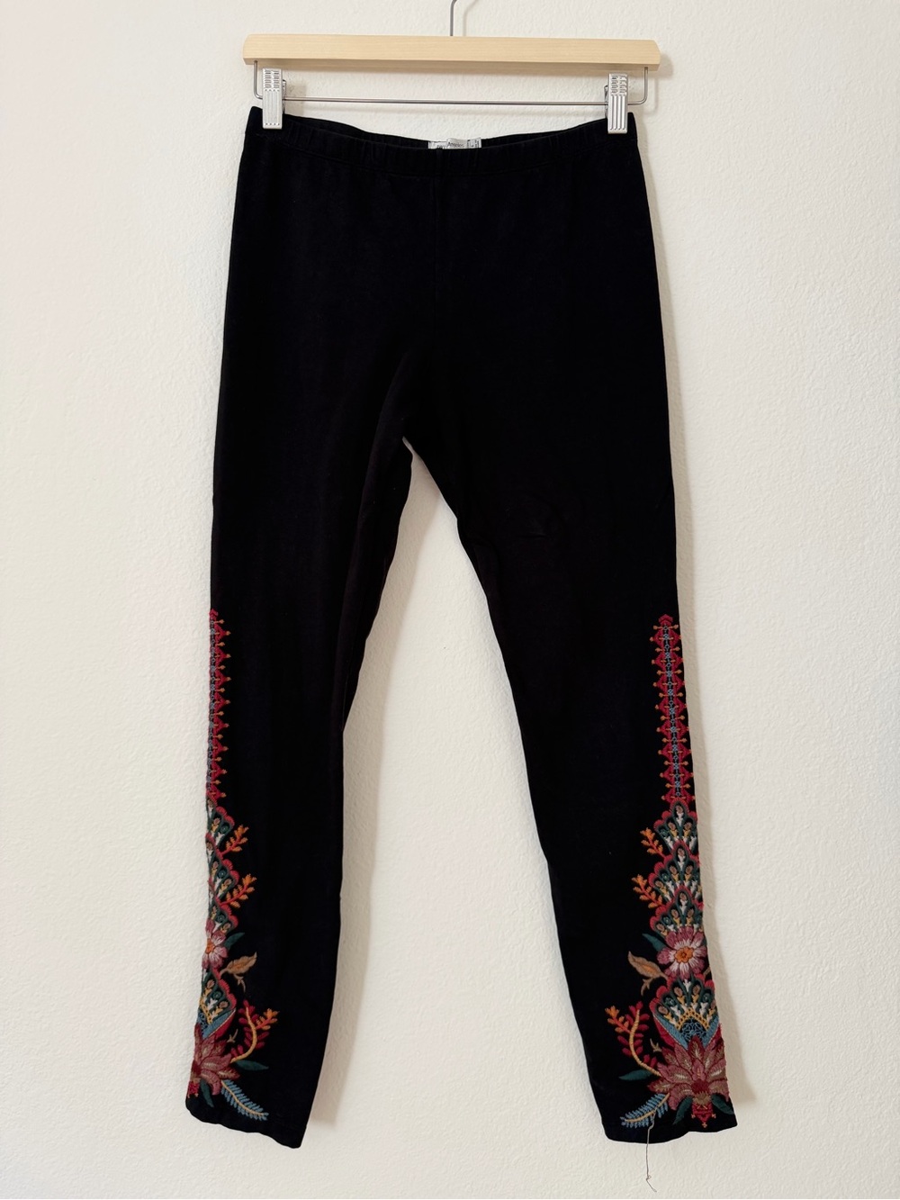 Johnny Was Floral Embroidered Leggings Size Small S Black Pant Stretchy Slim